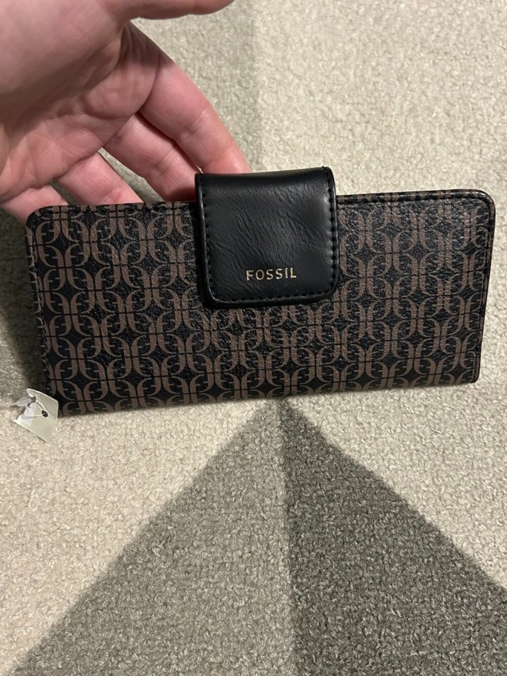 NWOT Fossil Madison Slim Bifold Clutch Wallet Signature Logo Pattern Vegan